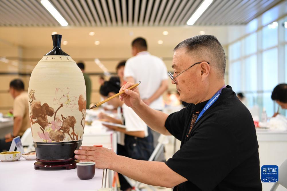 超凡娱乐棋牌